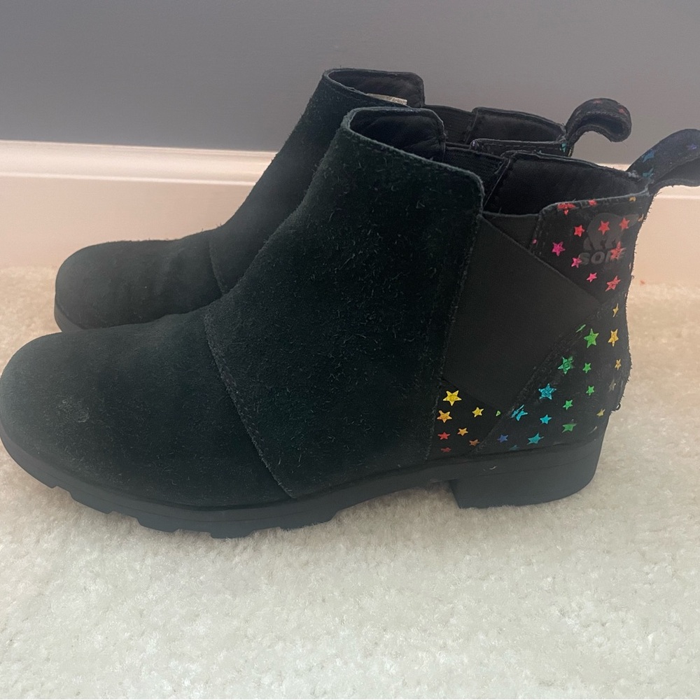 SOREL Chelsea boots, youth size 4